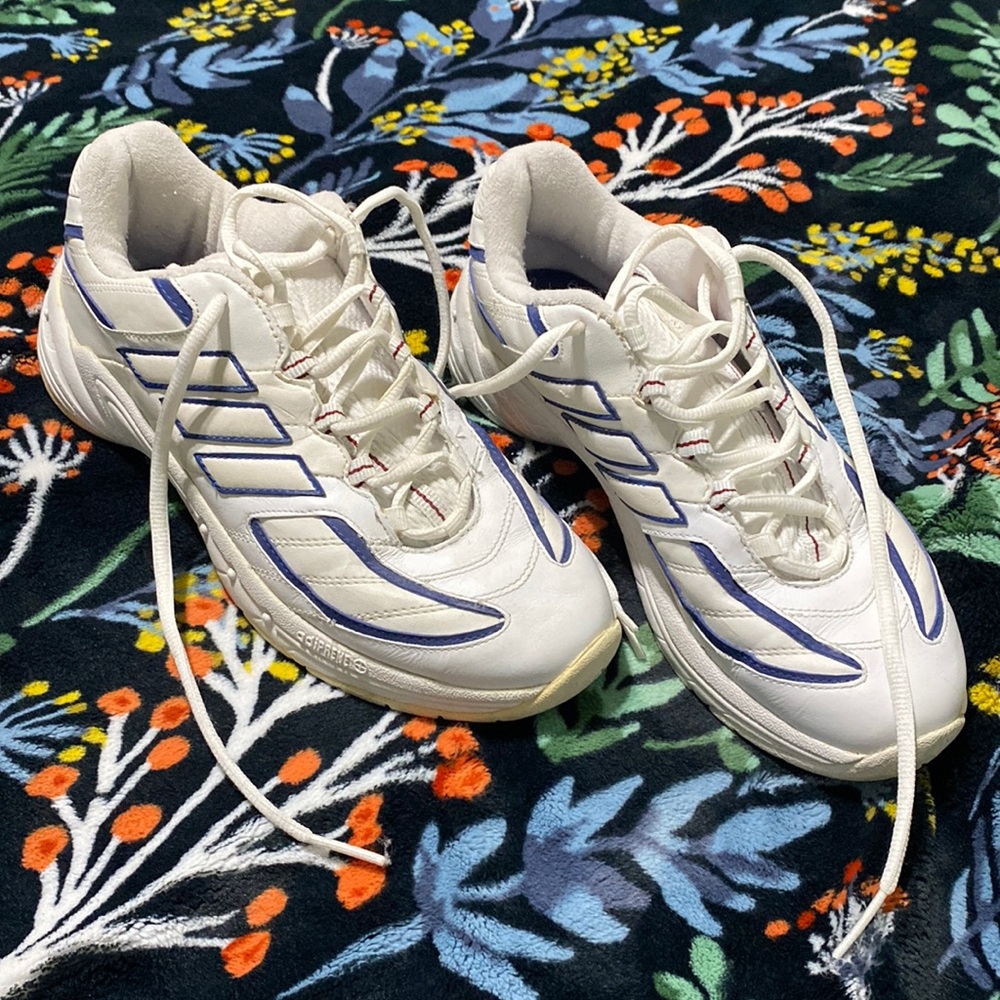 Vintage Adidas 90s sneakers